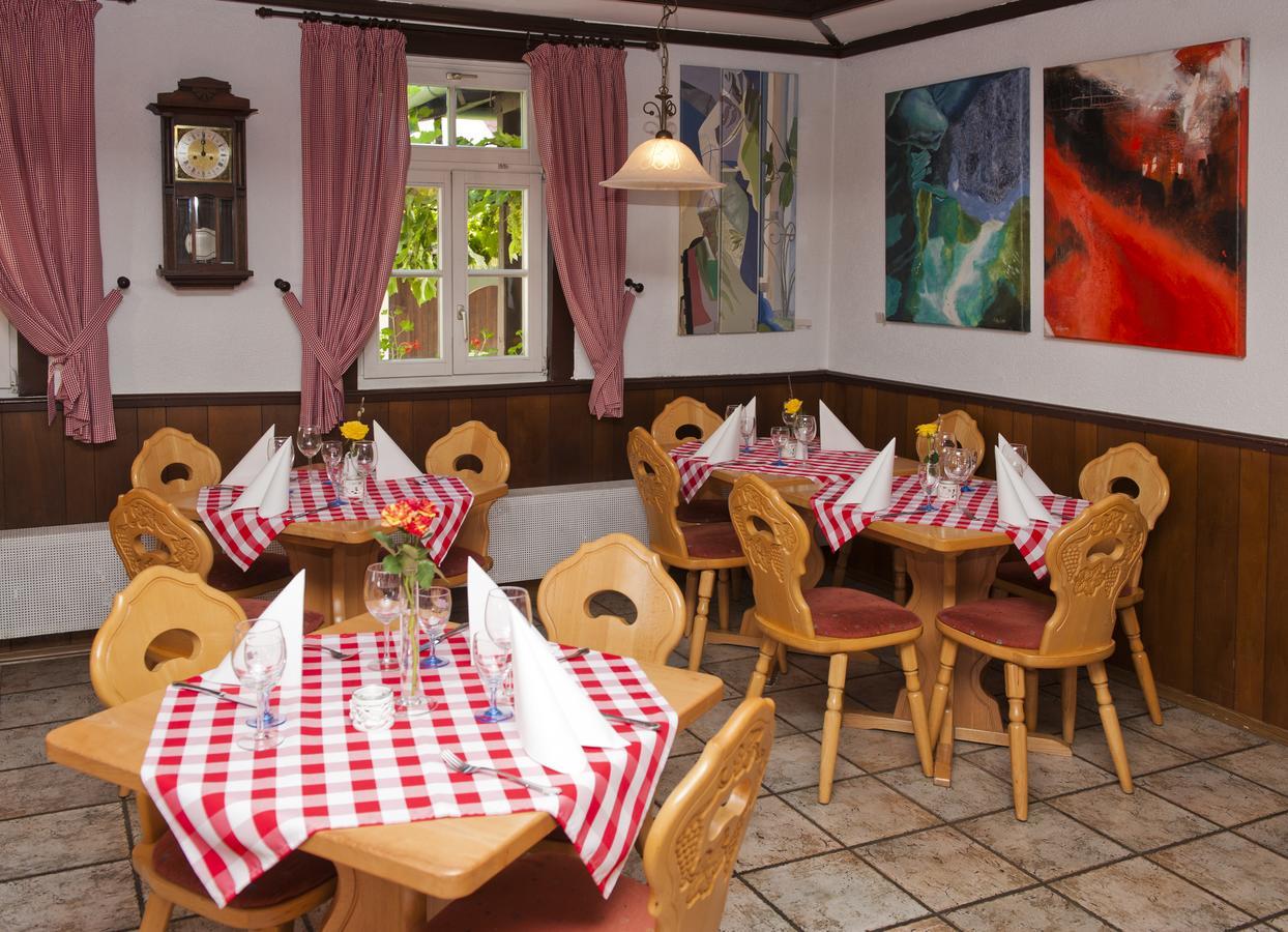 Hotel Zum Engel In Speyer - Roemerberg Berghausen  エクステリア 写真