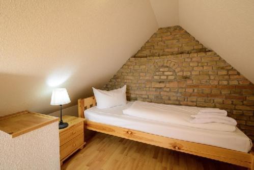 Hotel Zum Engel In Speyer - Roemerberg Berghausen  エクステリア 写真