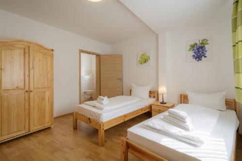 Hotel Zum Engel In Speyer - Roemerberg Berghausen  エクステリア 写真